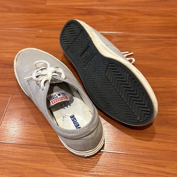 Converse all star size 9.5 light grey canvas - Picture 2 of 2